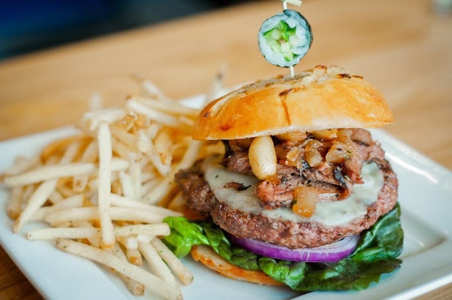 Craving burgers in Charlotte? Look no further than these top 4 spots