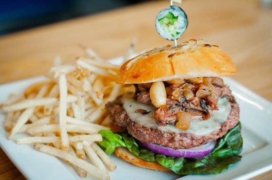 Craving burgers in Charlotte? Look no further than these top 4 spots