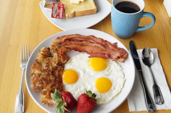 Breakfast and brunch eats: 4 new spots to try in Chicago