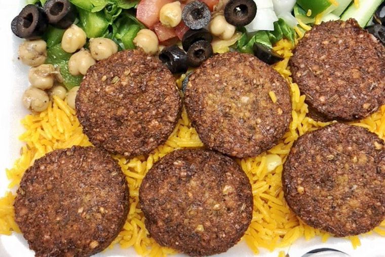 Gyro Hut brings halal fare to the South Side