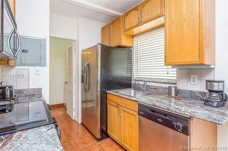 Renting in Miami Beach: What will $1,800 get you?